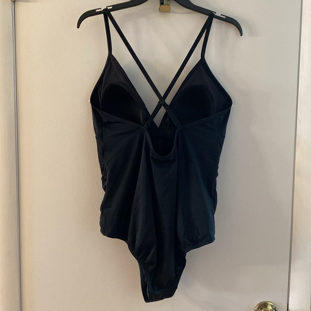 Time and Tru Women's Black One Piece Swimsuit